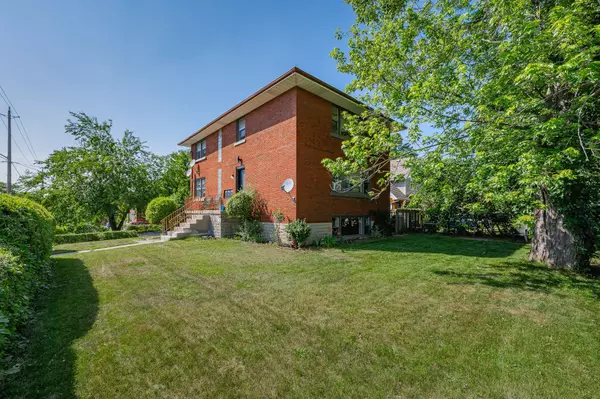 Kitchener, ON N2C 1B3,228 Connaught ST