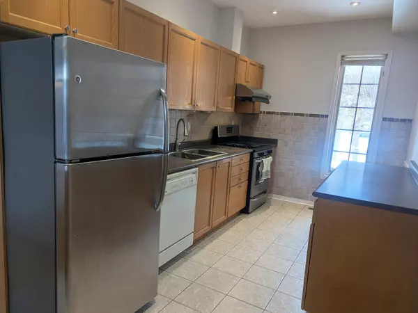 Hamilton, ON L9G 5A2,19 Stevenson ST