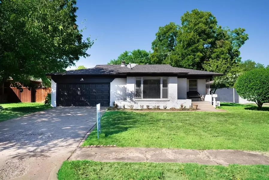 2953 Bay Oaks Drive, Dallas, TX 75229