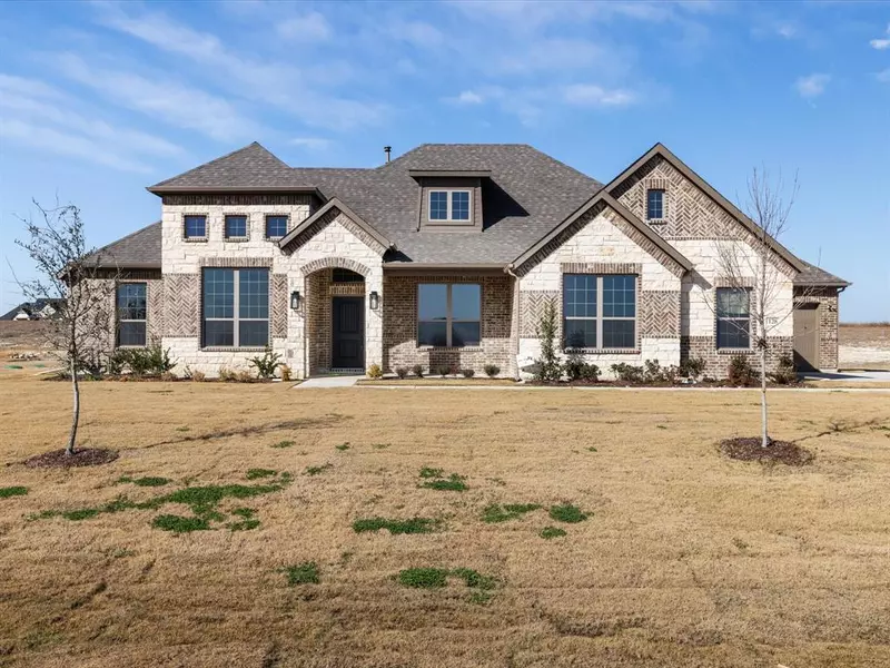 128 Lila Lake Drive, Waxahachie, TX 75165