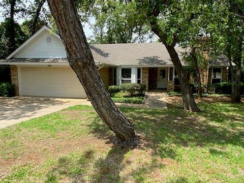 204 Bremen Drive, Hurst, TX 76054