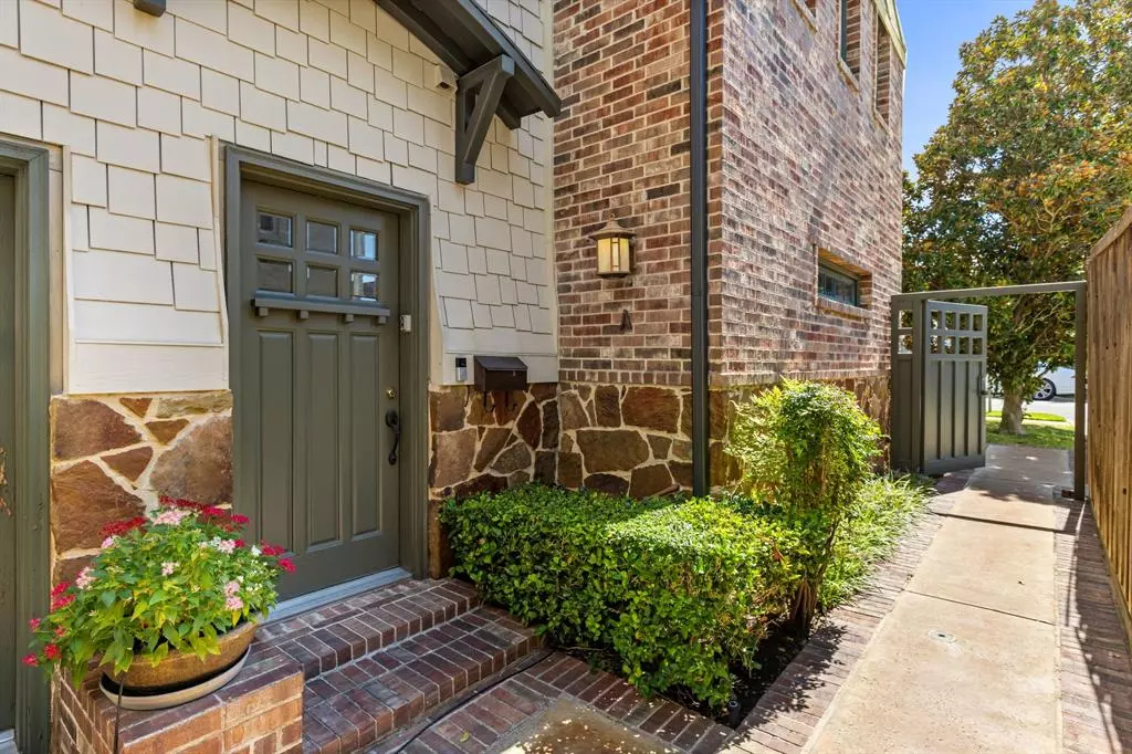 University Park, TX 75205,3420 Milton Avenue #A