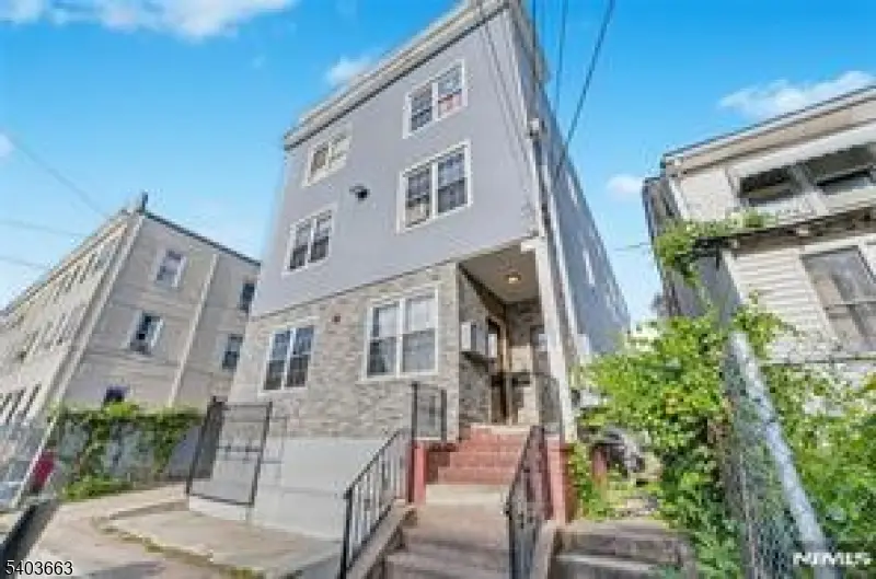 Paterson City, NJ 07514,399 E 28th Street