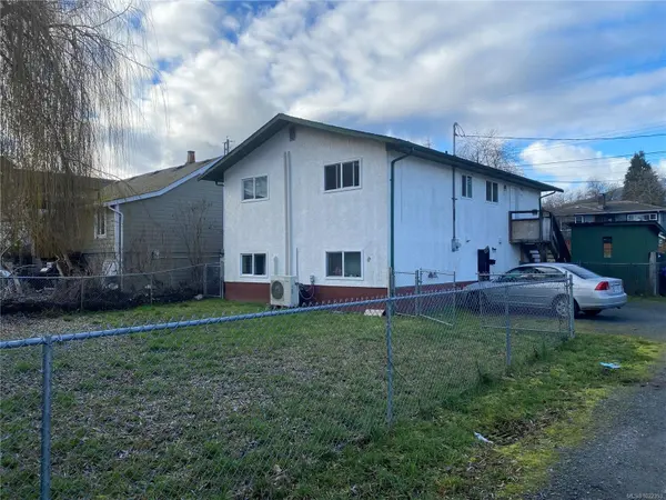 Nanaimo, BC V9R 4B7,614 Winchester Ave