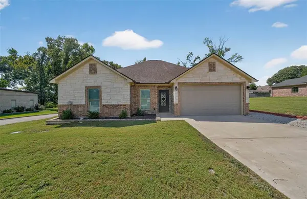23001 Red Azalea Lane, Lindale, TX 75771