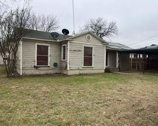 Jacksboro, TX 76458,523 Richardson Street