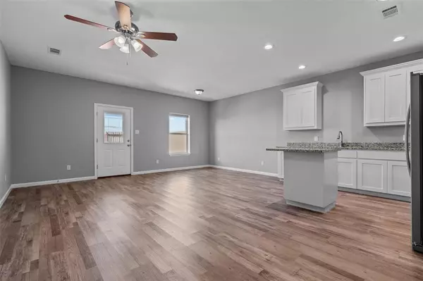 Weatherford, TX 76087,121 Winners Circle #103