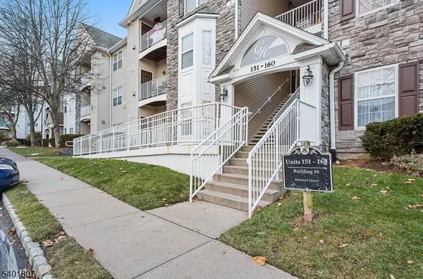 Butler Boro, NJ 07405,158 Barrister Dr #158