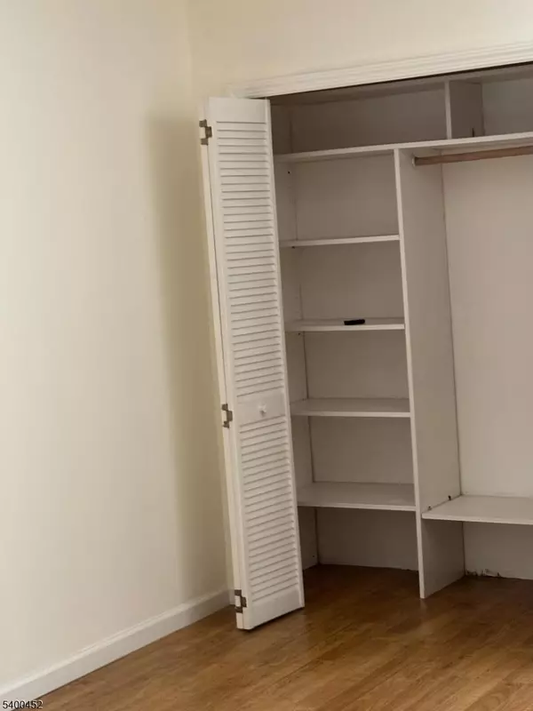 Nutley Twp., NJ 07110,12 River Rd #J