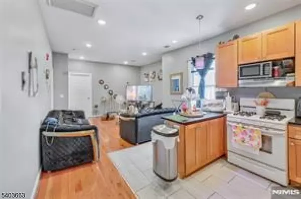 Paterson City, NJ 07514,399 E 28th Street