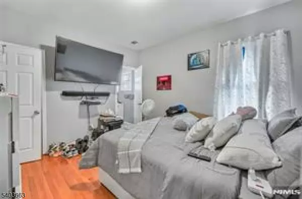 Paterson City, NJ 07514,399 E 28th Street