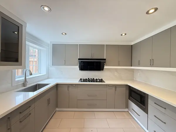 Richmond Hill, ON L4B 4B4,256 Boake TRL