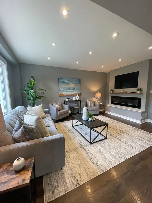 Niagara Falls, ON L2H 0B4,6456 Armelina CRES