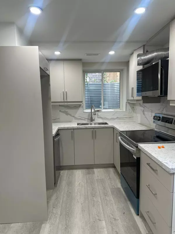 Niagara Falls, ON L2H 3V3,Address not disclosed