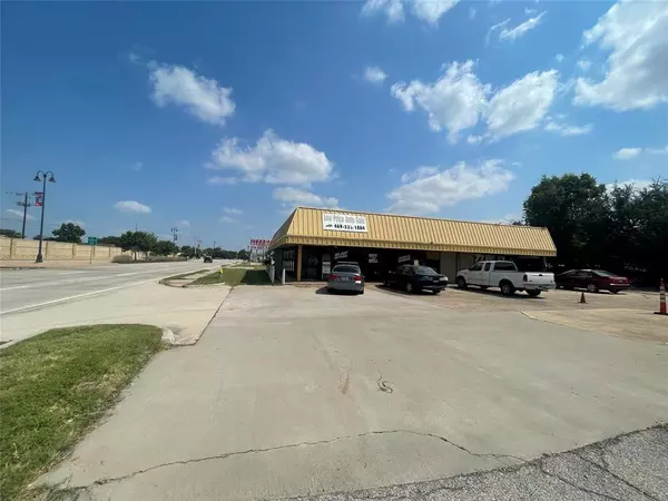 The Colony, TX 75056,7300 Main Street #100