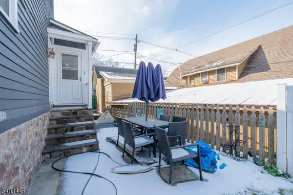 Califon Boro, NJ 07830,44 Main St