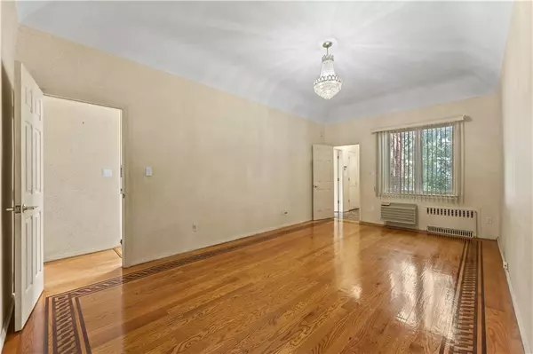 Brooklyn, NY 11235,2726 East 27th ST