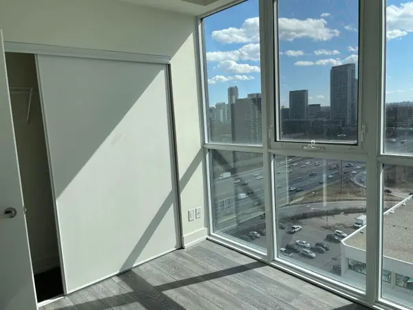 Toronto C15, ON M2J 0G4,180 Fairview Mall DR #1812