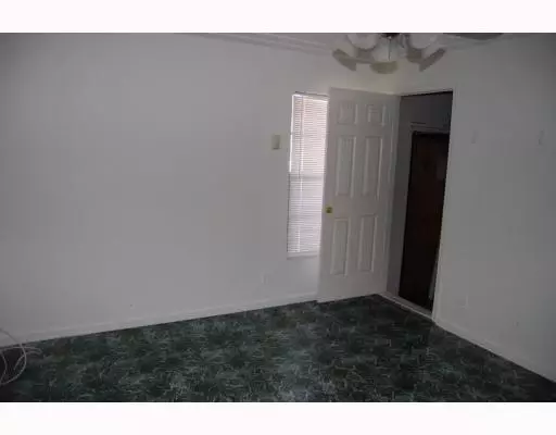 North Lauderdale, FL 33068,901 SW 78th Ave