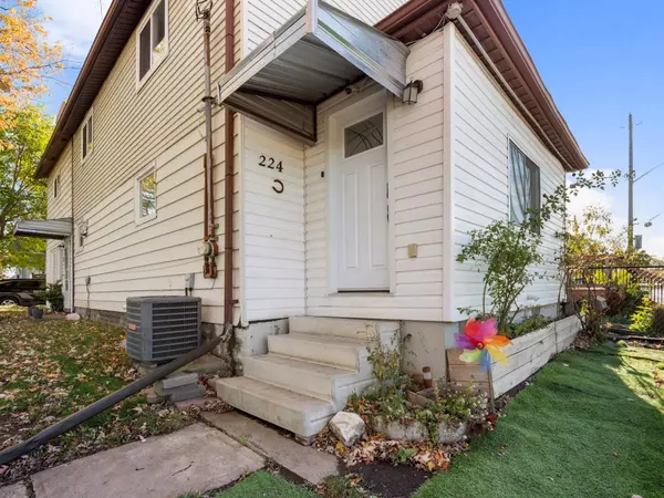 224 Oakdale AVE, St. Catharines, ON L2P 2K7