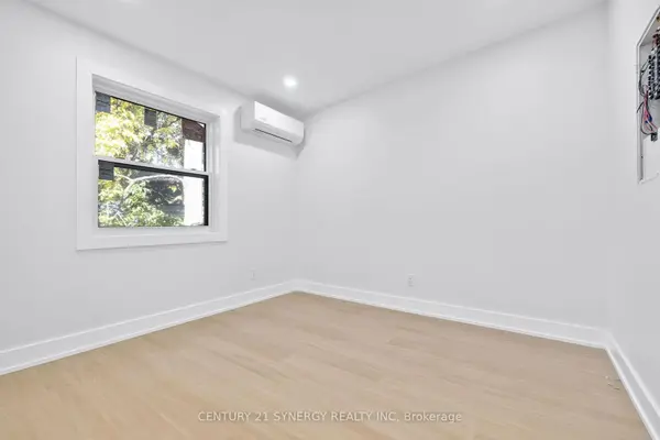 Westboro - Hampton Park, ON K1Z 5X4,598 Kirkwood AVE #3