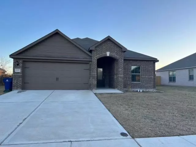 1117 Wheatfield Lane, Crowley, TX 76036