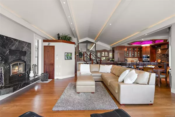 View Royal, BC V9B 1M7,2751 Shoreline Dr