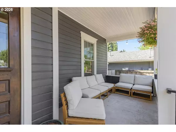 Newberg, OR 97132,1212 E 6TH ST