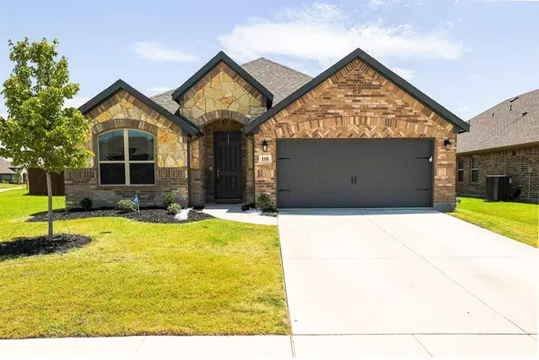 118 Sycamore Street, Balch Springs, TX 75181