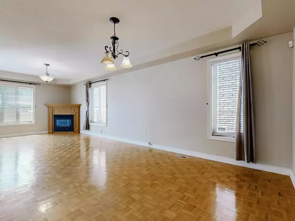 Vaughan, ON L6A 2S9,50 Thornton CRES #Upper Level