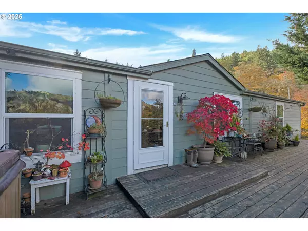 624 WILLIS CREEK RD, Winston, OR 97496