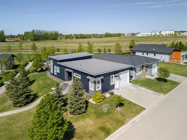 Altona, MB R0G 0B1,105 Tallgrass LN