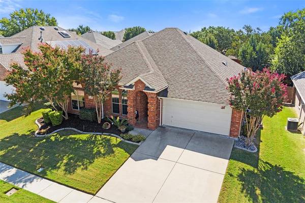 2728 Flint Rock Drive, Fort Worth, TX 76131