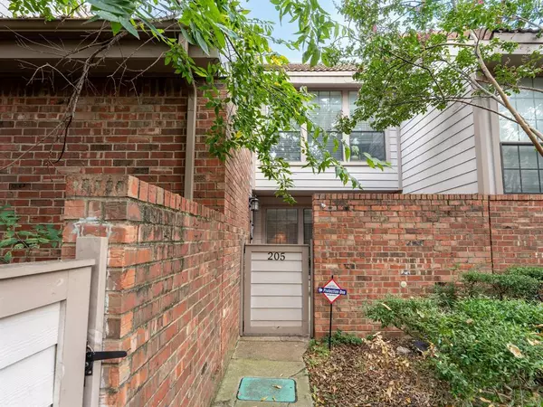 Dallas, TX 75287,18240 Midway Road #205