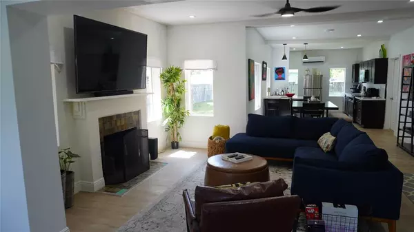 Opa-locka, FL 33054,1011 Sharar Ave