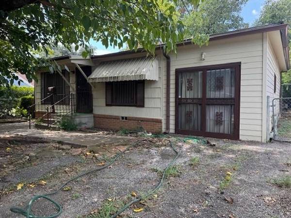 3608 Stanley Avenue, Fort Worth, TX 76110