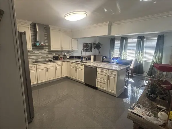 2820 NE 49th St, Fort Lauderdale, FL 33308