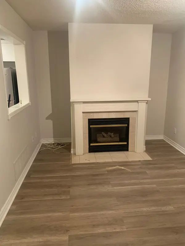 Mississauga, ON L4Z 3W8,455 Apache CT #102