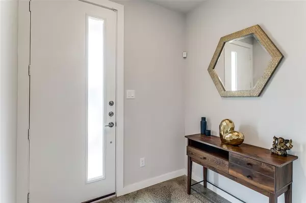 Dallas, TX 75211,2220 Rook Drive