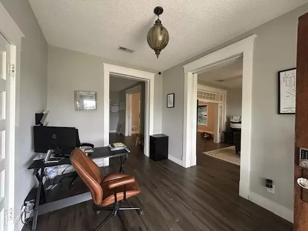 Denison, TX 75020,708 W Main Street