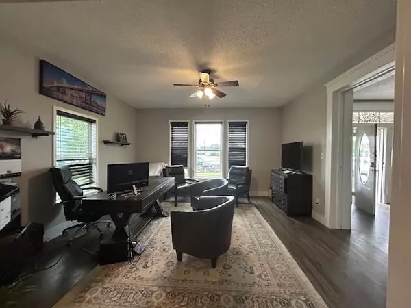 Denison, TX 75020,708 W Main Street