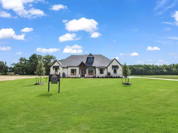 Weatherford, TX 76088,313 Wrangler Court