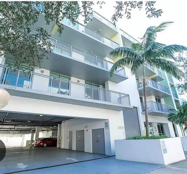 Coconut Grove, FL 33133,3001 SW 27 AV #L411