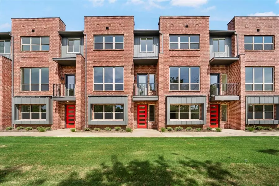 13351 Goodland Street #207, Farmers Branch, TX 75234