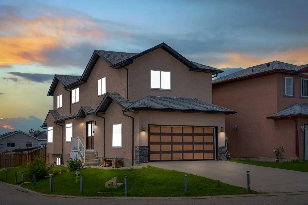 Calgary, AB T3J 5B4,197 Tarawood PL NE