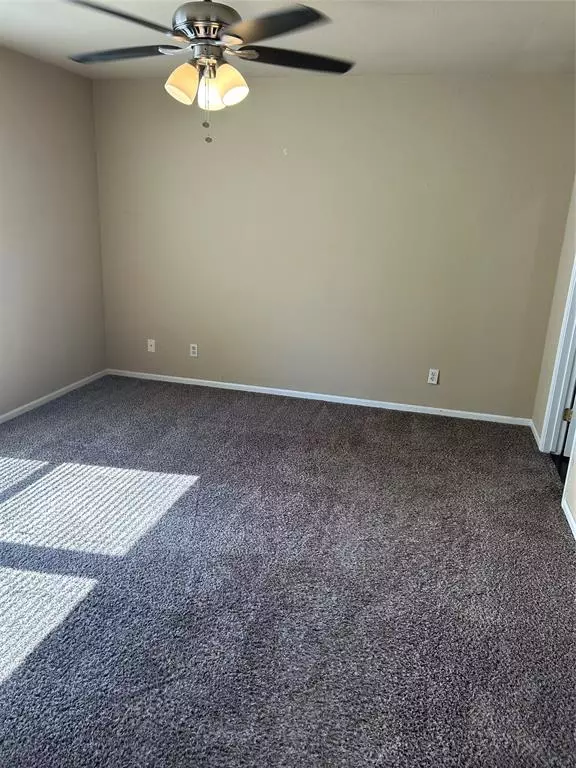 Coppell, TX 75019,105 S Macarthur Boulevard