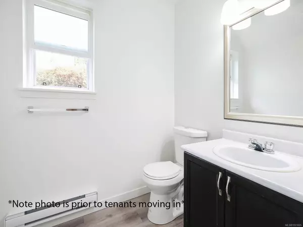 Lake Cowichan, BC V0R 2G0,215 Madill Rd #13