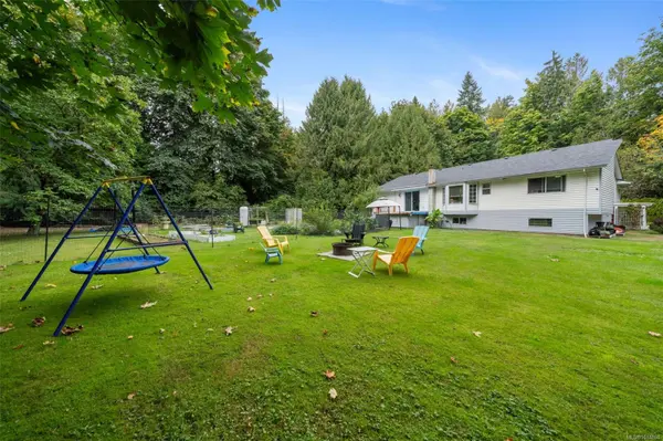 Honeymoon Bay, BC V0R 1Y0,10258 Sutton Rd