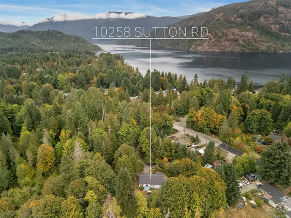 10258 Sutton Rd, Honeymoon Bay, BC V0R 1Y0