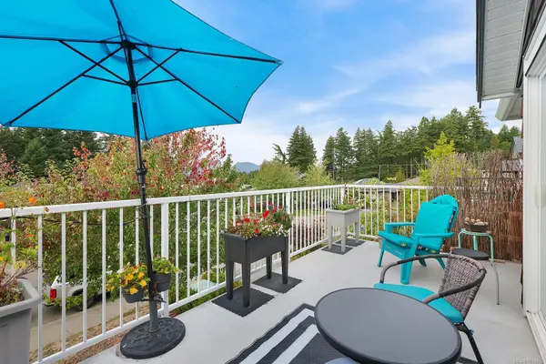 Comox, BC V9M 0A6,2473 Avro Arrow Dr